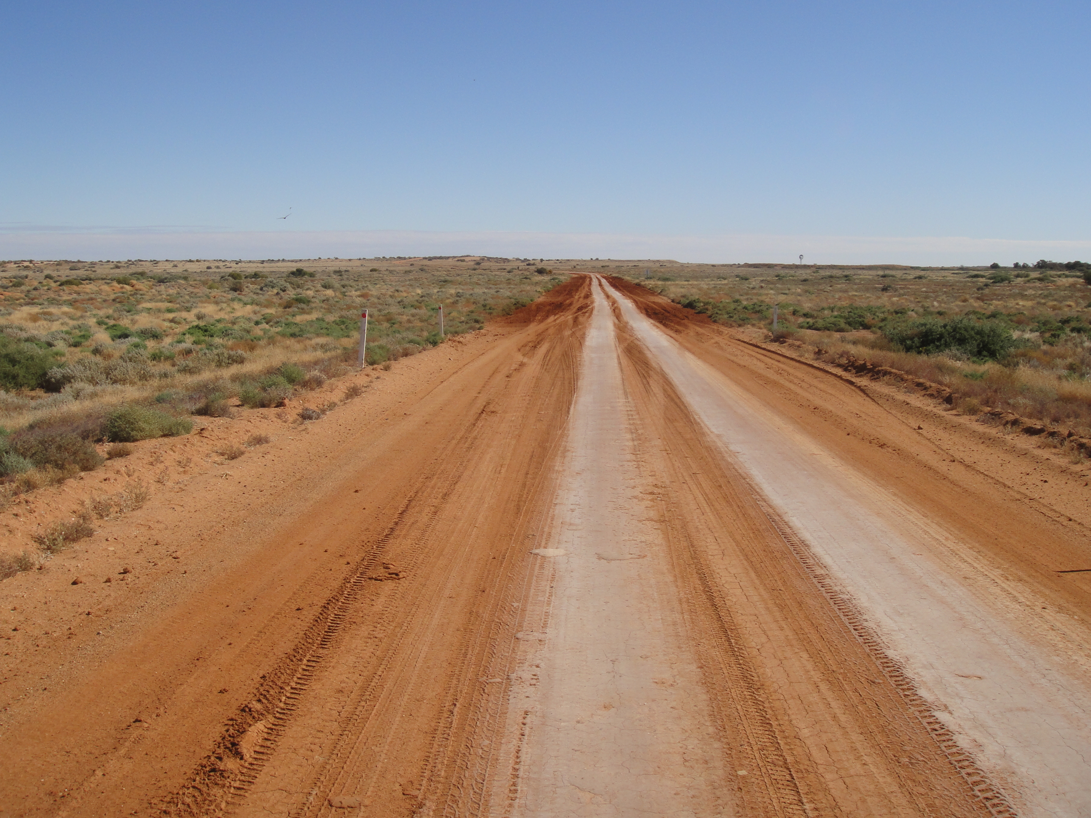 20110719 1453 between William Creek & Coober Pedy Australia.JPG