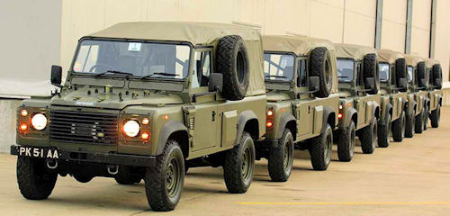 land-rover-defender-wolfs.jpg