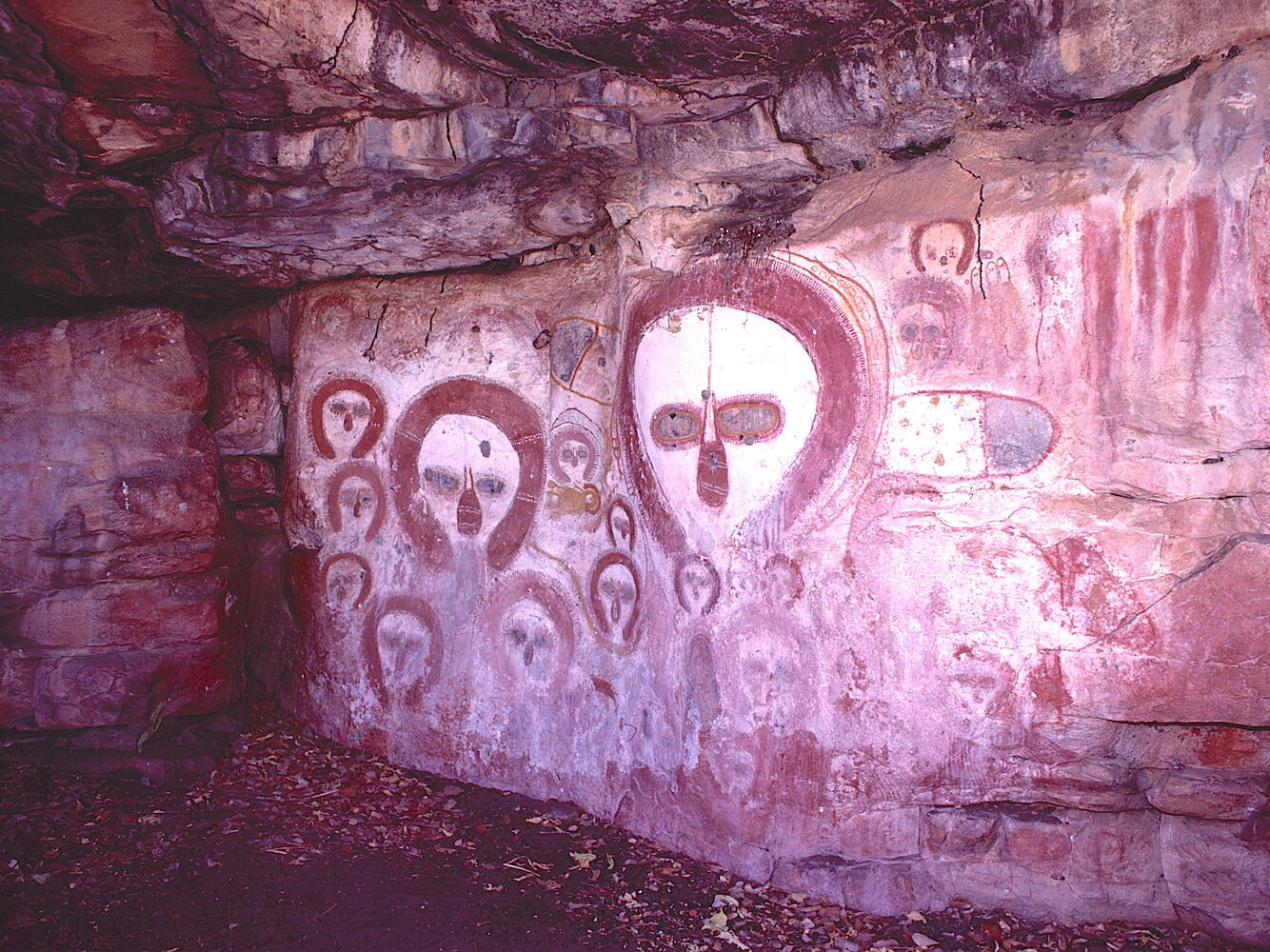 Wandjina Rock Art.JPG