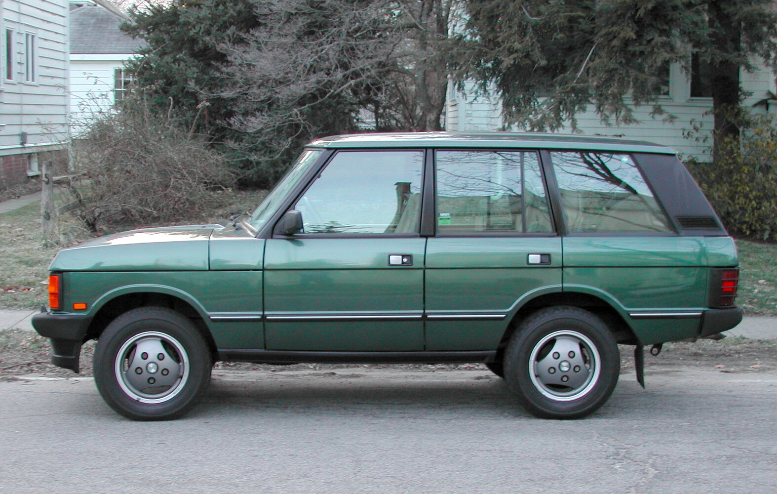 Alison's green range rover.jpg