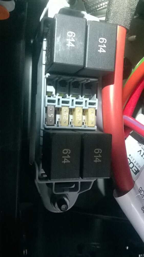 Fuse Box 1B.jpg