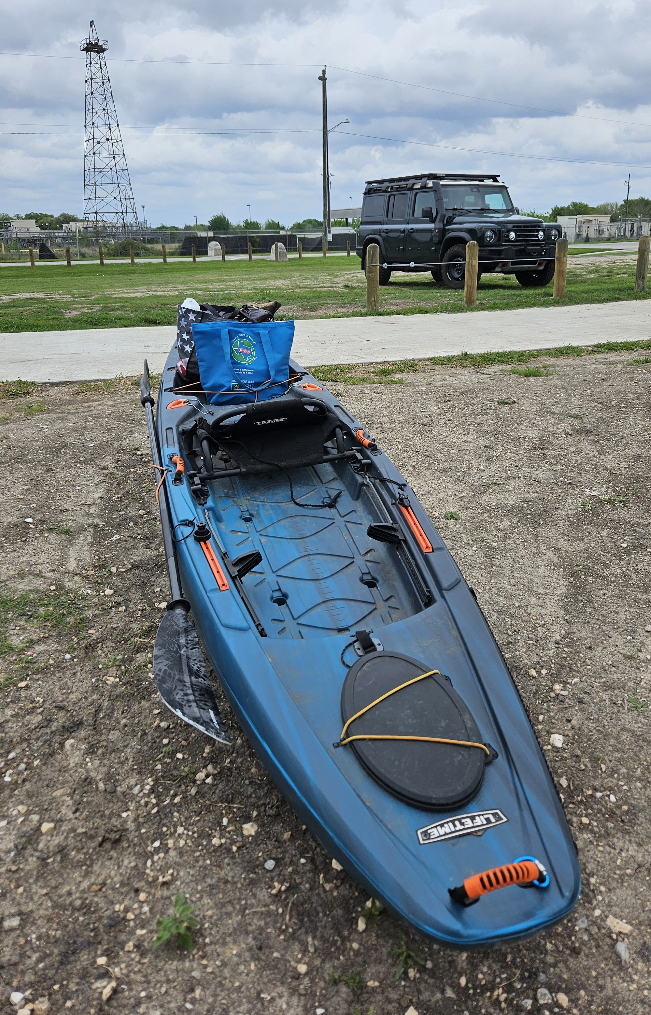 Greeny kayak and derrick.jpg