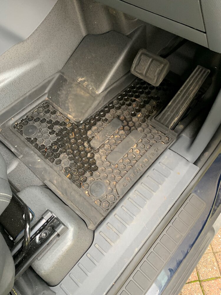 Gren wet footwell.jpg