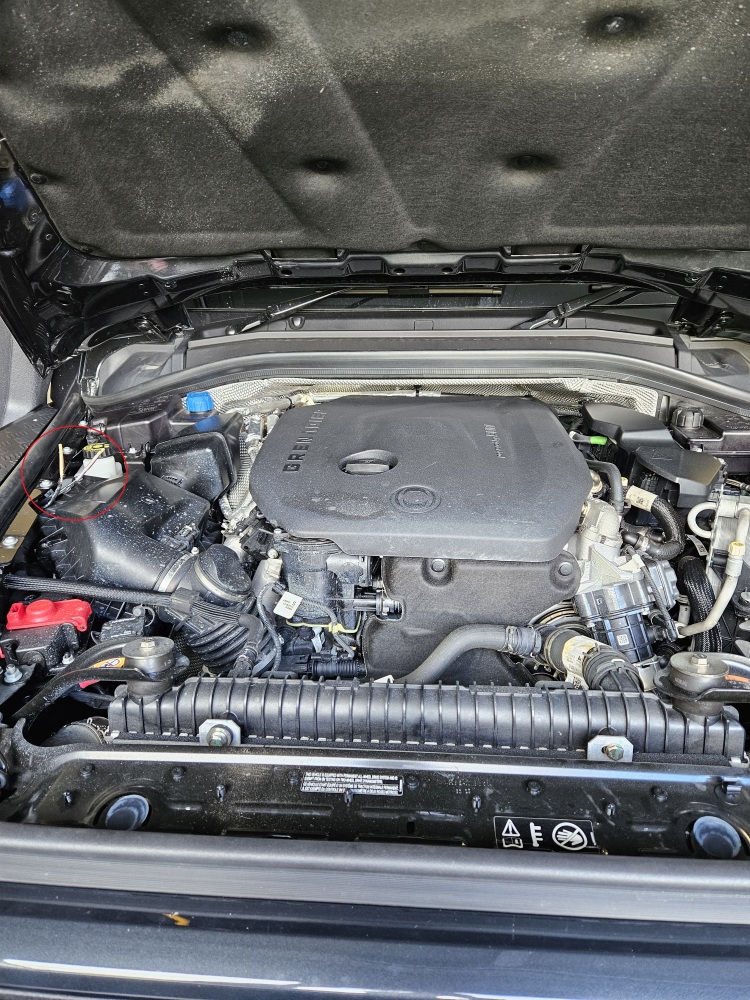 Under Bonnet 1.jpg